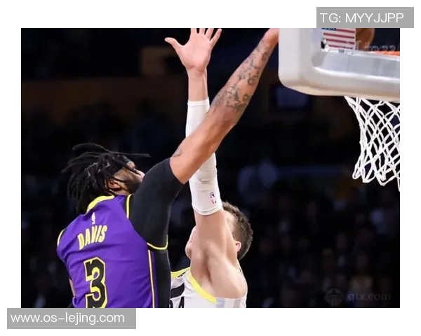 2021年湖人与爵士的激烈对决回顾与精彩瞬间分析